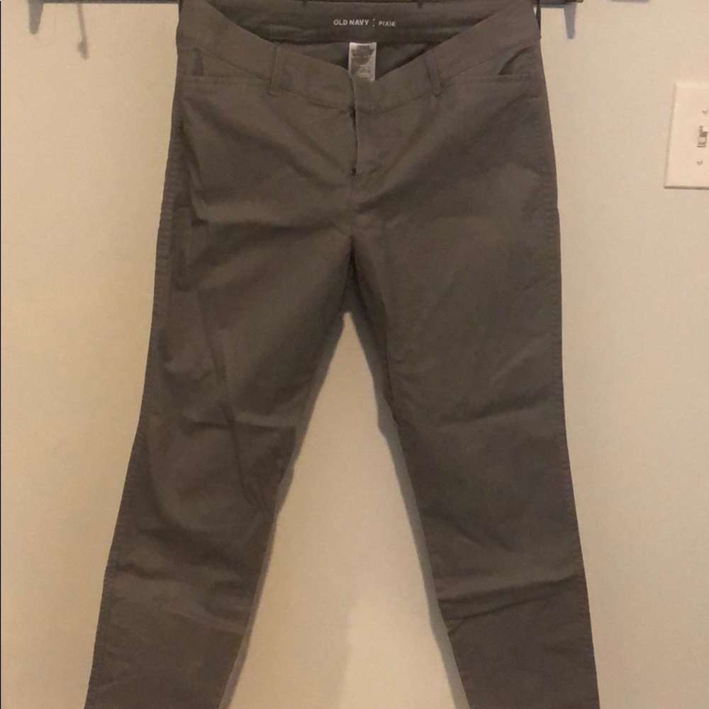 Old Navy gray pixie pants